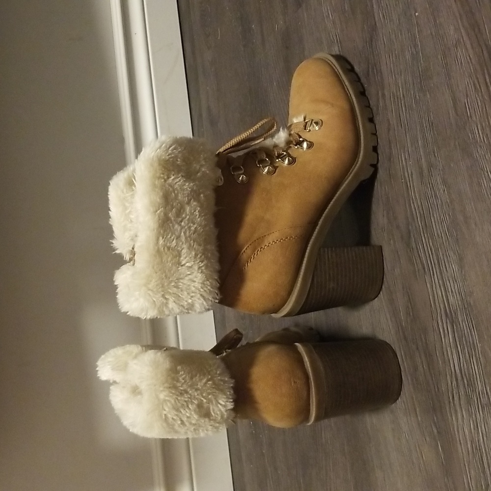 GUESS BOOTS - Picture 3 of 4